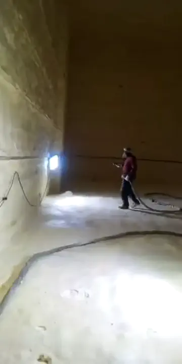 Polyurethane spray application